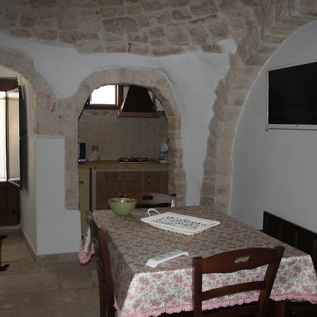 アルベロベッロ Trullo Relaxヴィラ エクステリア 写真