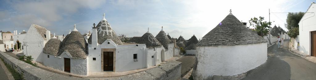 アルベロベッロ Trullo Relaxヴィラ エクステリア 写真